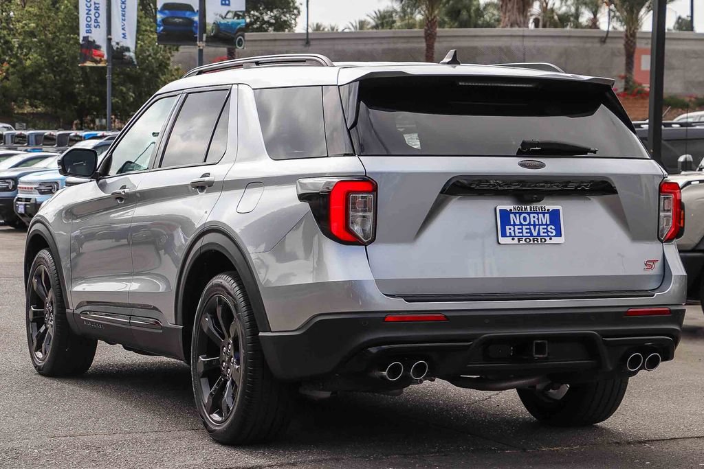 Certified 2022 Ford Explorer ST w/ Equipment Group 401A AWD/4WD image 9