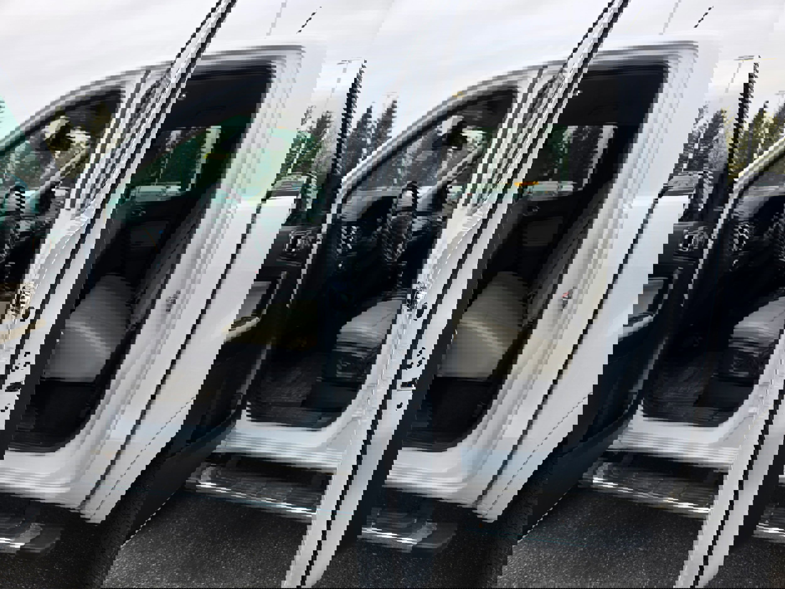 Certified 2023 Ford Ranger Lariat w/ Equipment Group 501A High image 10