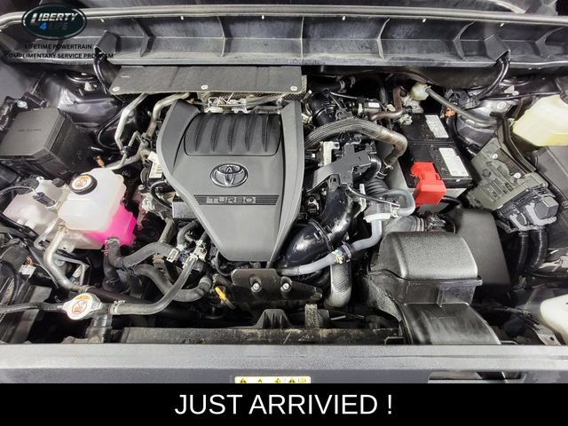Used 2025 Toyota Highlander XLE AWD/4WD image 35