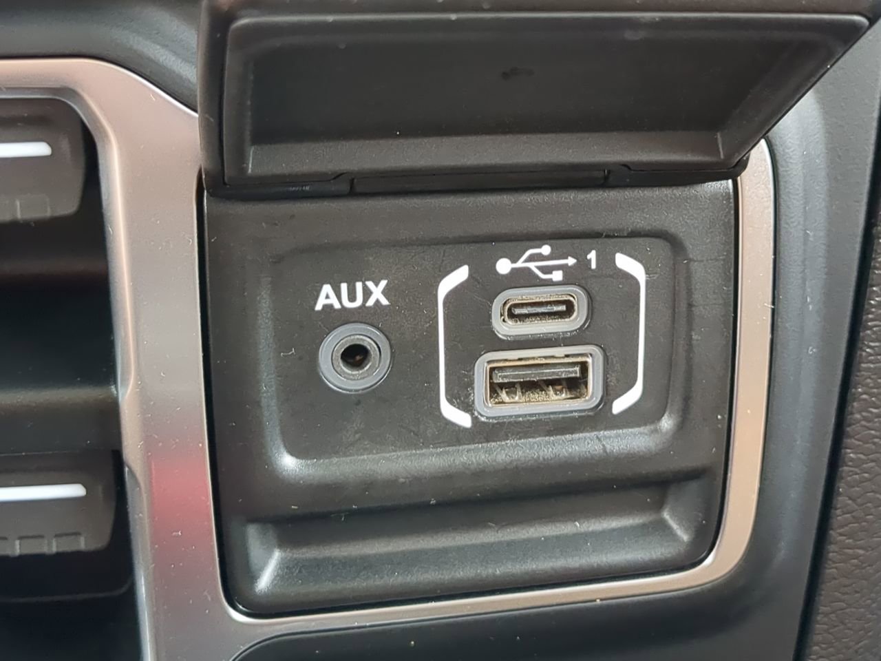 Used 2021 Jeep Wrangler Unlimited Rubicon AWD/4WD image 19
