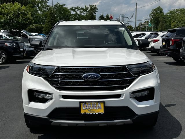Certified 2023 Ford Explorer XLT w/ Equipment Group 202A AWD/4WD image 2