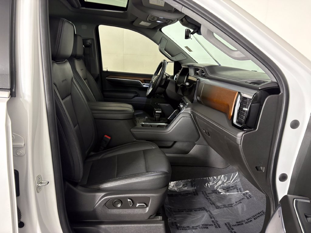 Used 2023 GMC Sierra 1500 Denali AWD/4WD image 37