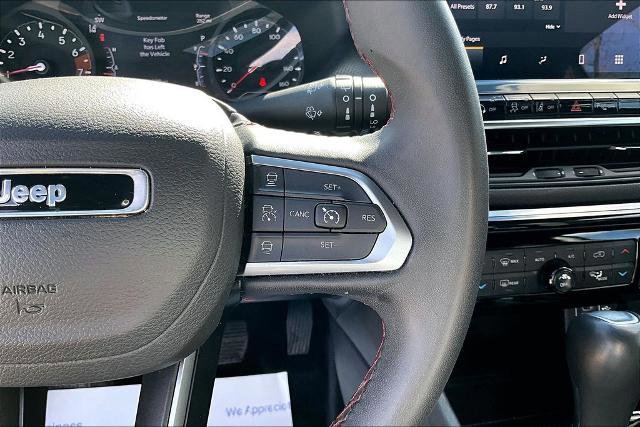 Used 2023 Jeep Compass Trailhawk image 15