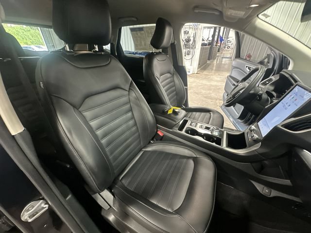 Certified 2022 Ford Edge SEL w/ Convenience Package AWD/4WD image 32