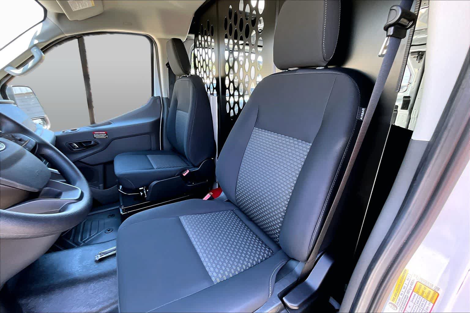 Certified 2026 Ford Transit 250 Low Roof w/ Exterior Upgrade Package RWD image 21