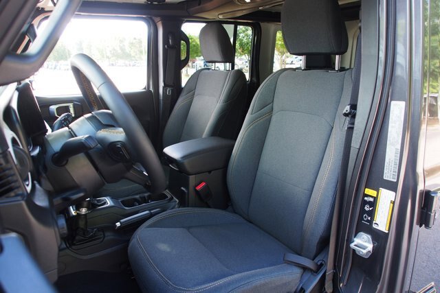 Used 2024 Jeep Wrangler Unlimited Sport AWD/4WD image 16