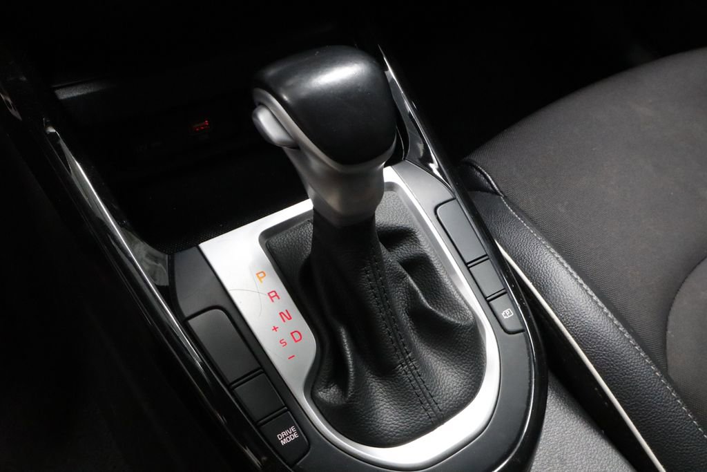 Used 2023 Kia Forte GT-Line image 33