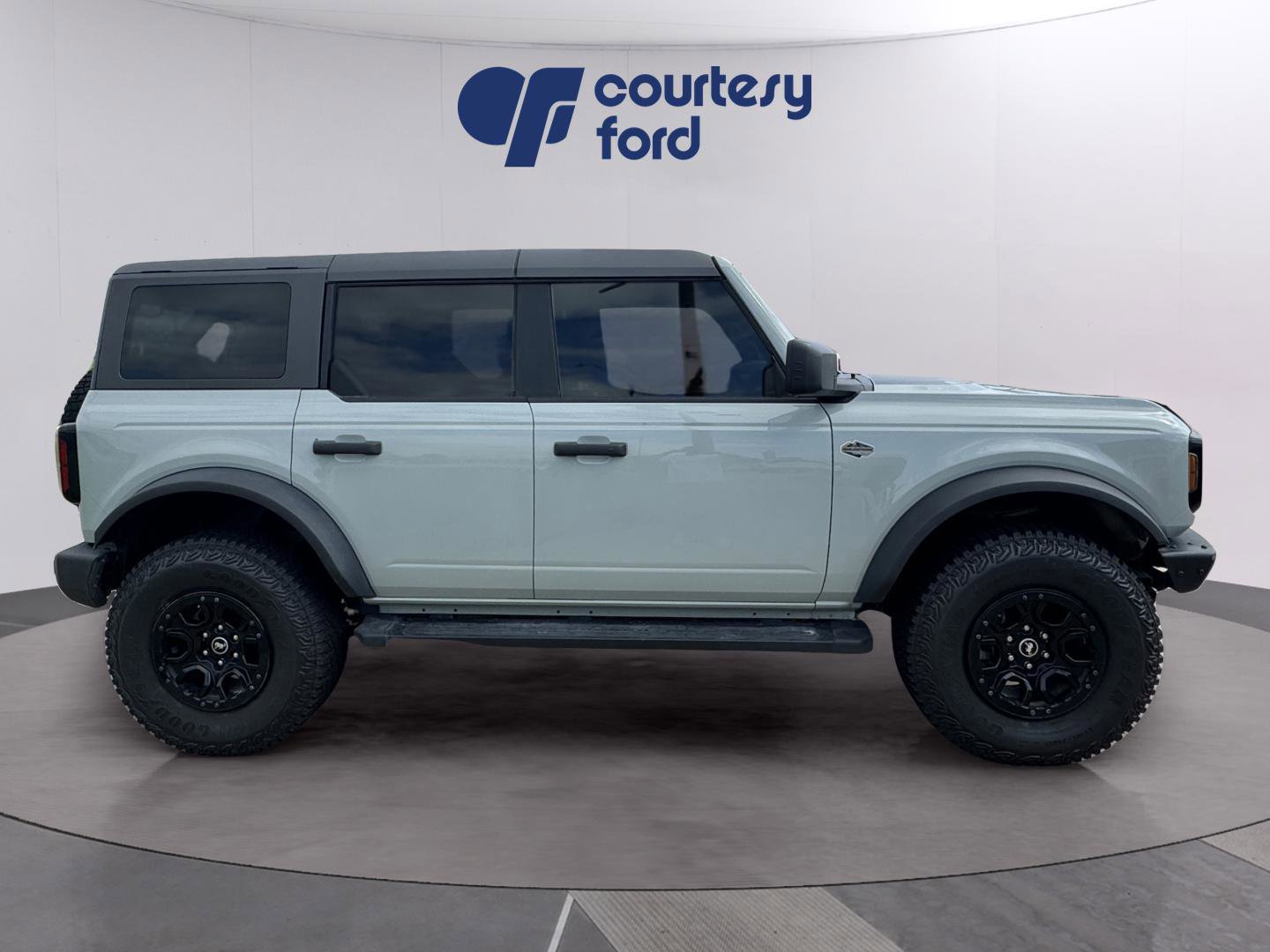 Certified 2024 Ford Bronco Wildtrak image 6