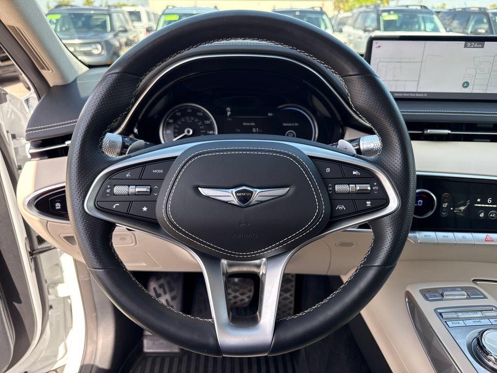 Used 2025 Genesis GV70 3.5T Sport w/ Sport Advanced Package AWD/4WD image 15