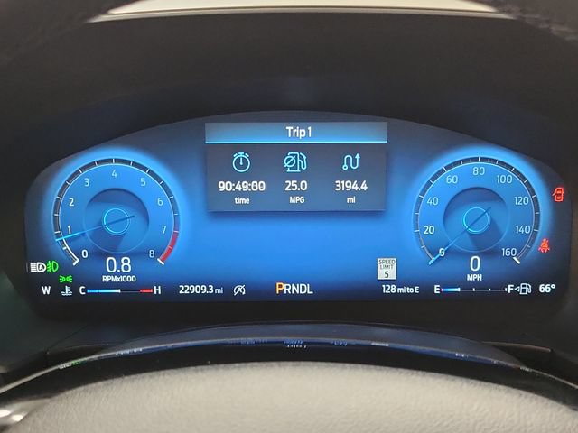 Certified 2025 Ford Escape Platinum AWD/4WD image 25