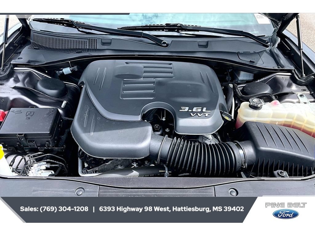 Used 2021 Dodge Charger SXT RWD image 8