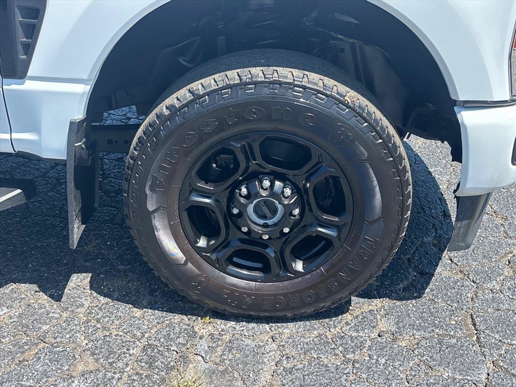 Certified 2023 Ford F250 XLT w/ XLT Premium Package AWD/4WD image 10