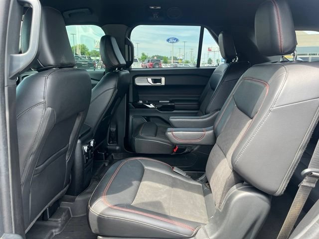 Certified 2023 Ford Explorer ST-Line AWD/4WD image 6