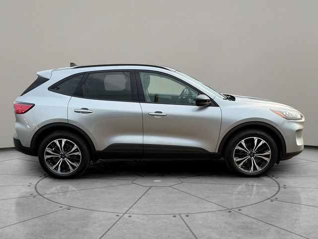 Certified 2022 Ford Escape SE w/ SE Sport Appearance Package AWD/4WD image 12