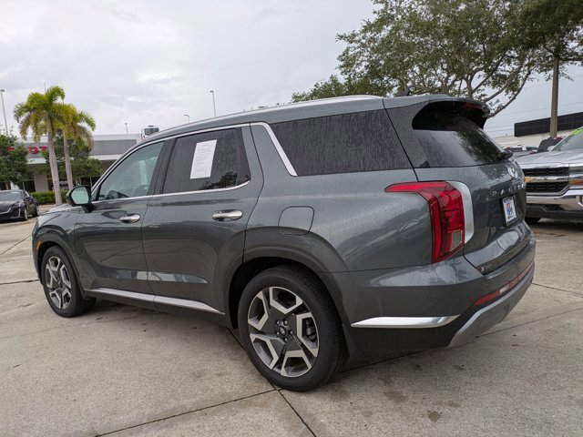 Used 2024 Hyundai Palisade Limited image 2