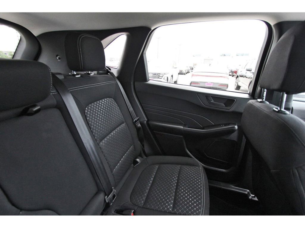 Certified 2025 Ford Escape Active FWD image 13
