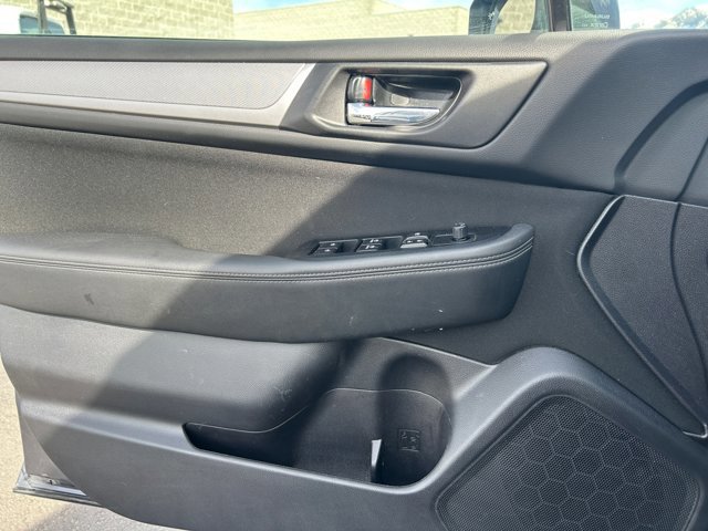 Used 2017 Subaru Outback 2.5i Premium image 13