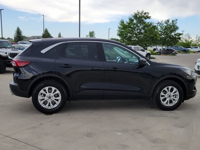 Certified 2024 Ford Escape Active AWD/4WD image 2