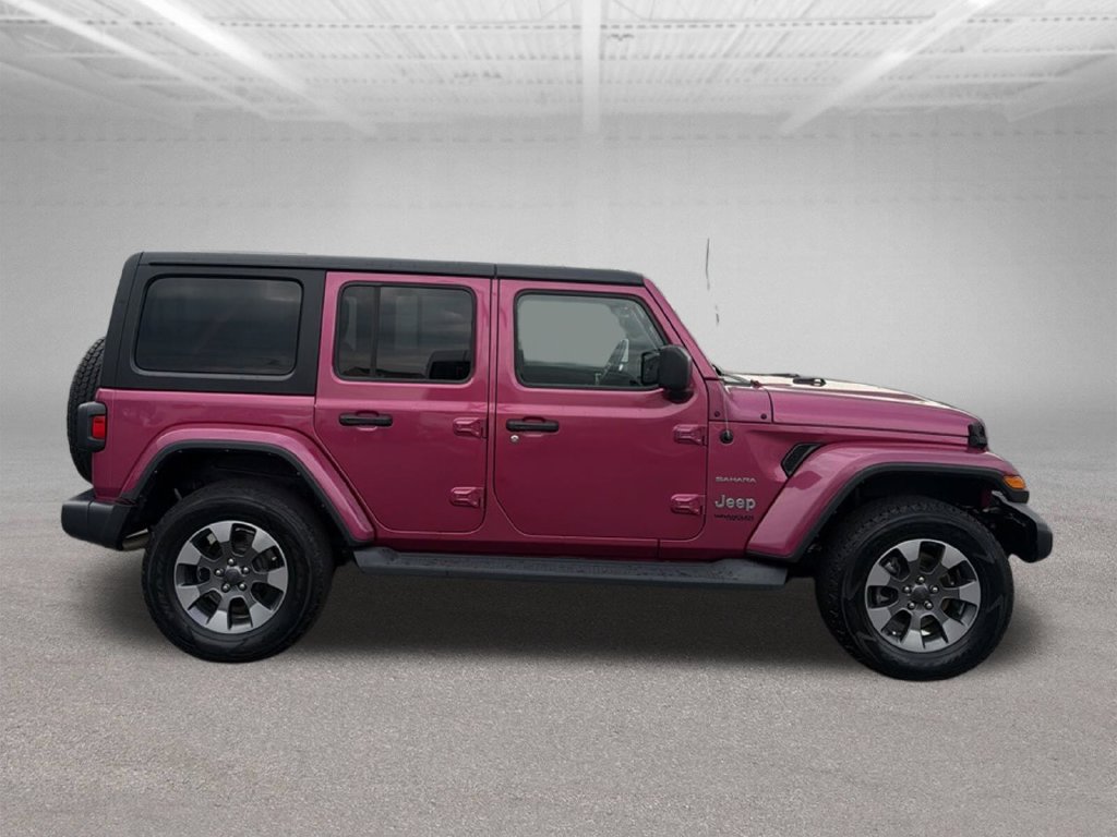 Used 2022 Jeep Wrangler Unlimited Sahara AWD/4WD image 14