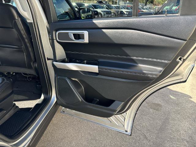 Certified 2023 Ford Explorer XLT w/ Equipment Group 202A RWD image 20