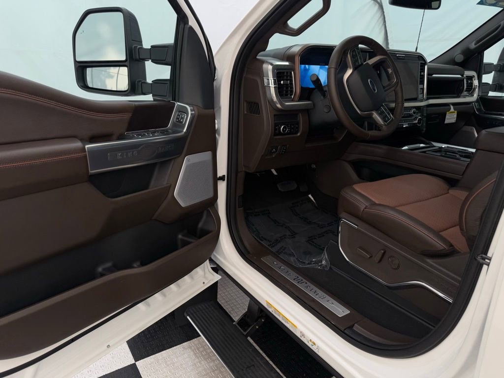 Certified 2025 Ford F450 King Ranch image 28