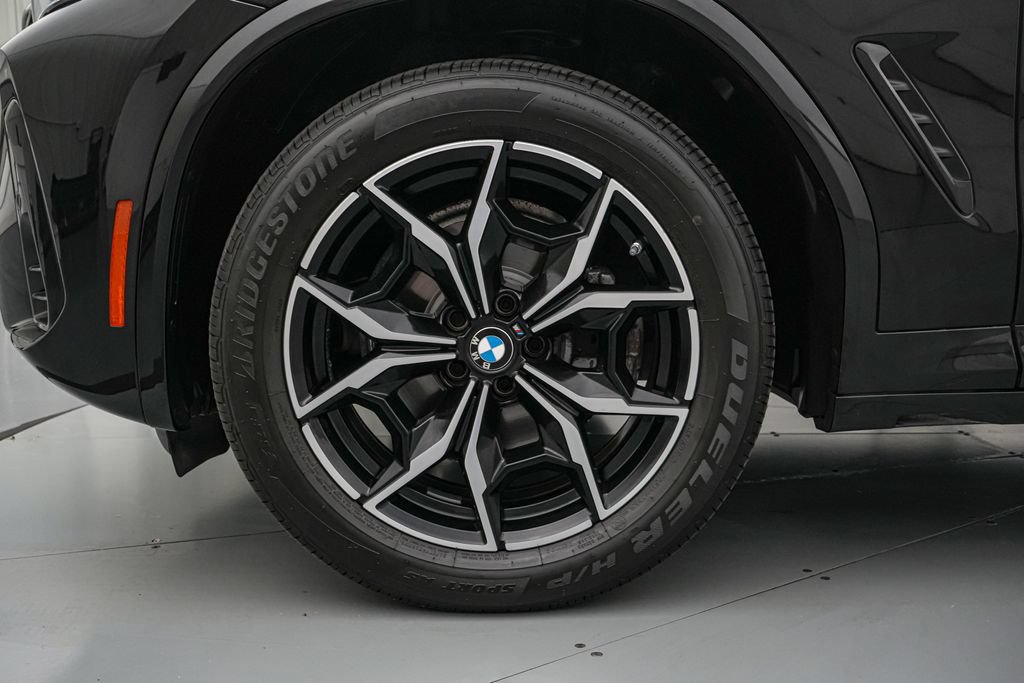 Used 2024 BMW X3 xDrive30i AWD/4WD image 11