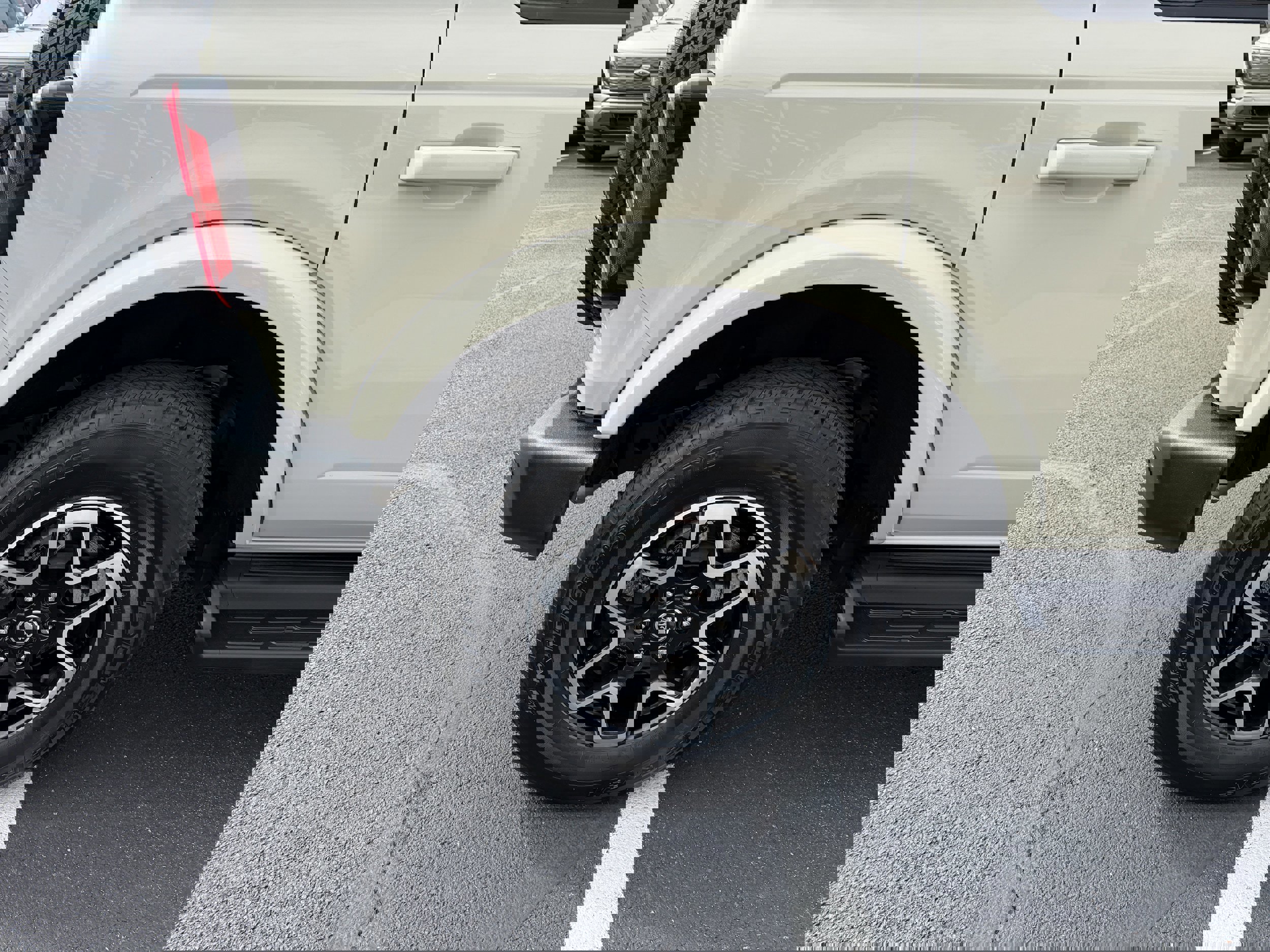 Certified 2025 Ford Bronco Outer Banks image 13