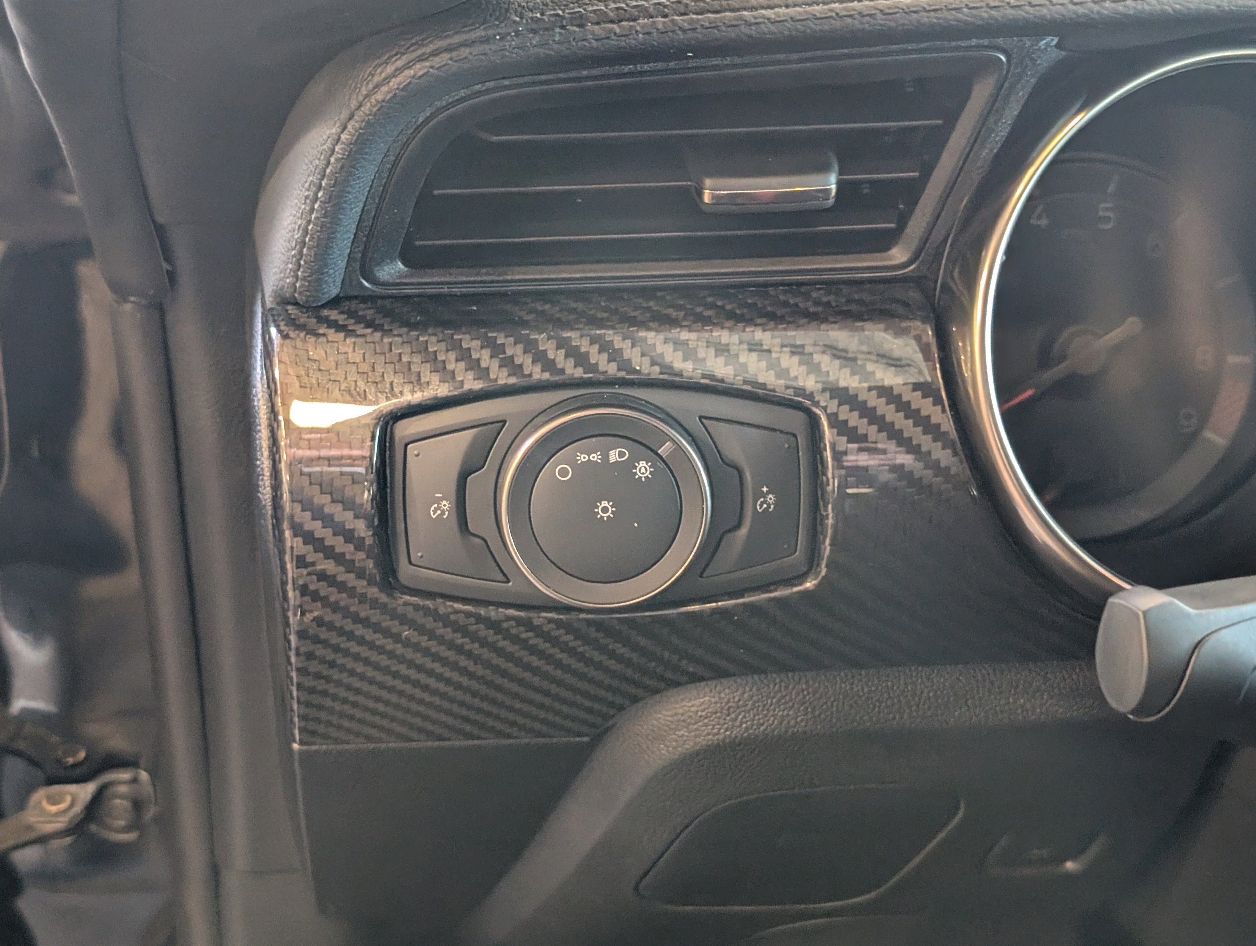 Certified 2020 Ford Mustang Shelby GT350R w/ GT350R Equipment Group 920A image 17