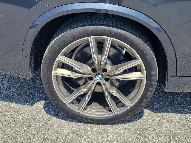 Used 2020 BMW X5 M50i w/ Premium Package AWD/4WD image 6
