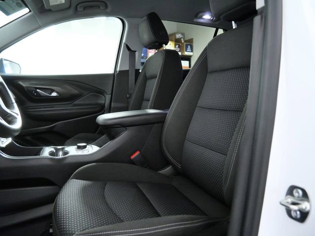 Used 2024 GMC Terrain SLE w/ Driver Convenience Package AWD/4WD image 16