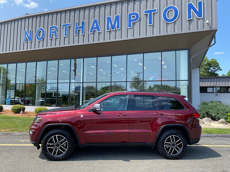 Used 2021 Jeep Grand Cherokee Trailhawk w/ Trailhawk Luxury Group AWD/4WD image 4