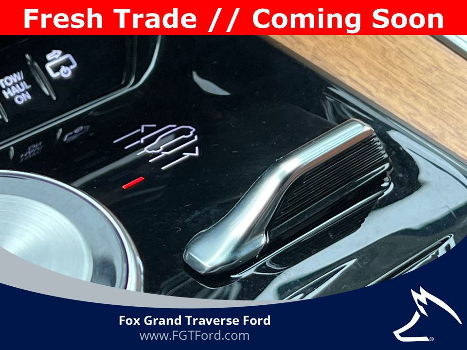 Used 2024 Jeep Grand Wagoneer L Series III image 32