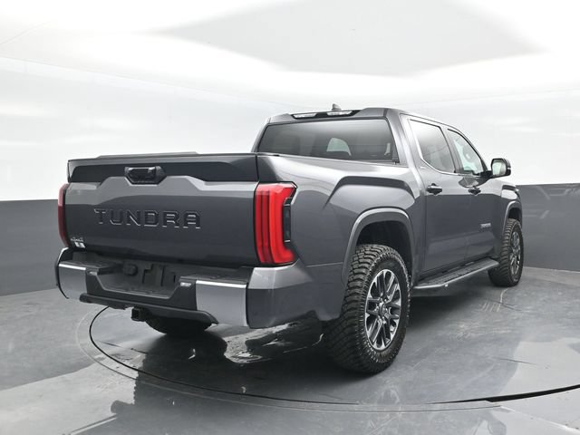 Used 2025 Toyota Tundra Limited AWD/4WD image 21