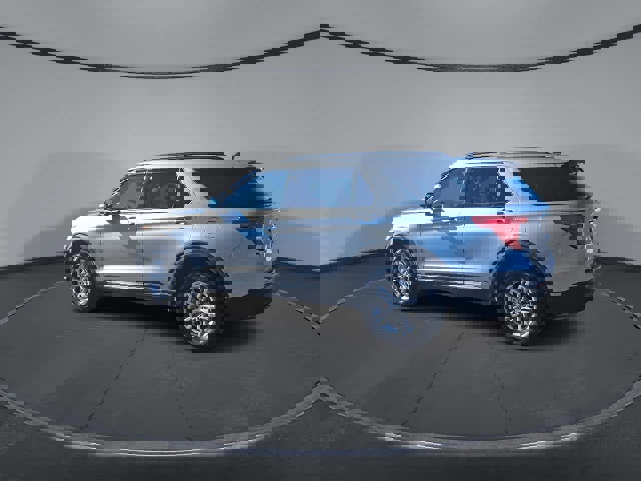Certified 2023 Ford Explorer XLT image 5