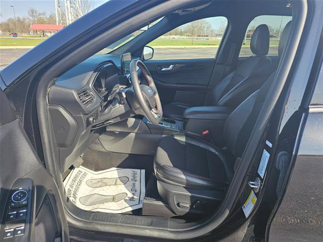 Certified 2025 Ford Escape ST-Line FWD image 10