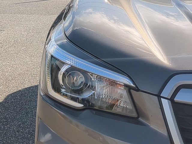 Used 2019 Subaru Forester Premium AWD/4WD image 18