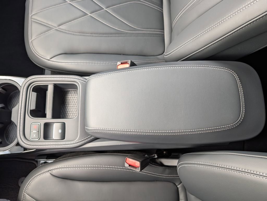 Certified 2025 Ford Mustang Mach-E Select w/ Comfort Package Lite image 16