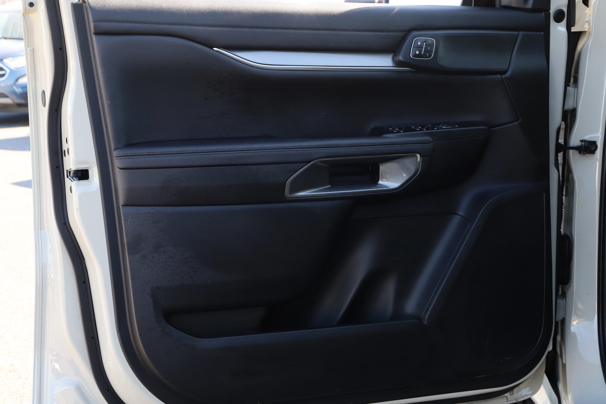 Certified 2025 Ford Ranger Lariat w/ Black Appearance Package image 18