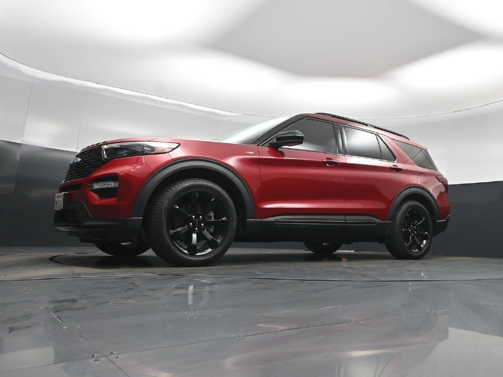 Certified 2024 Ford Explorer ST-Line w/ Class IV Trailer Tow Package RWD image 45