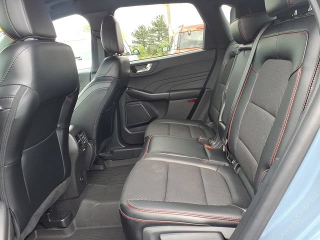 Certified 2024 Ford Escape ST-Line w/ Tech Pack #1 AWD/4WD image 9