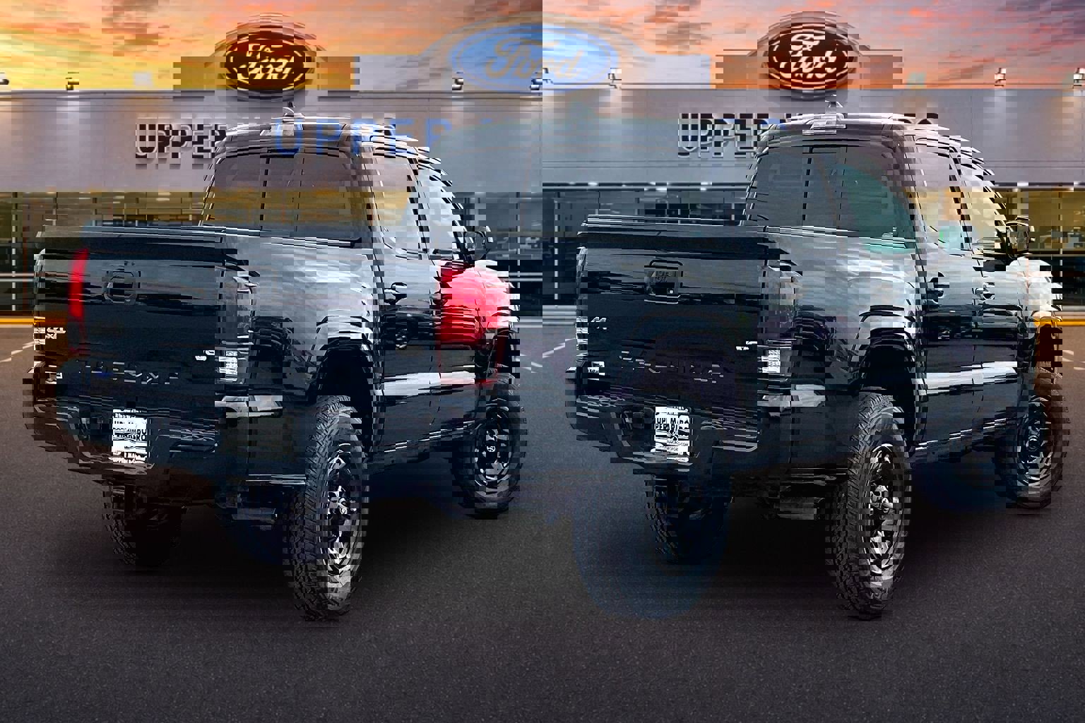 Used 2021 Toyota Tacoma SR AWD/4WD image 13