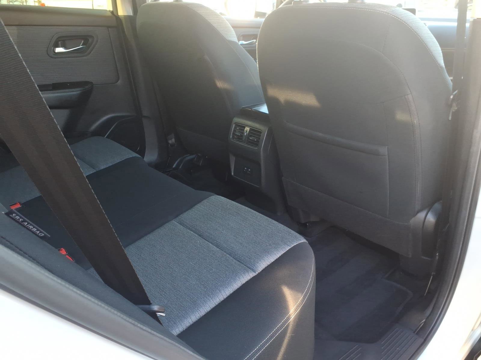 Used 2023 Nissan Rogue SV image 13