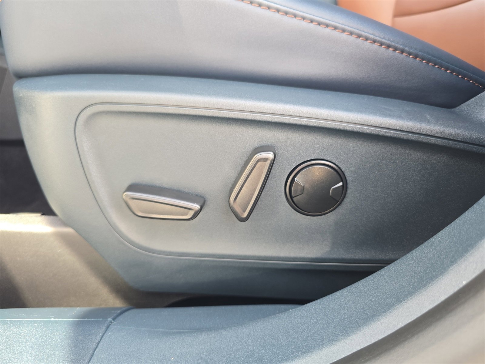 Certified 2024 Ford Maverick Lariat image 15