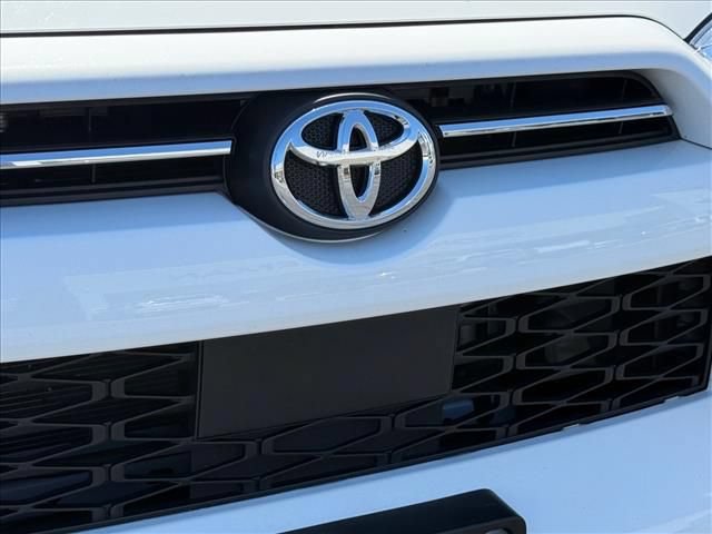 Used 2024 Toyota 4Runner SR5 Premium AWD/4WD image 15