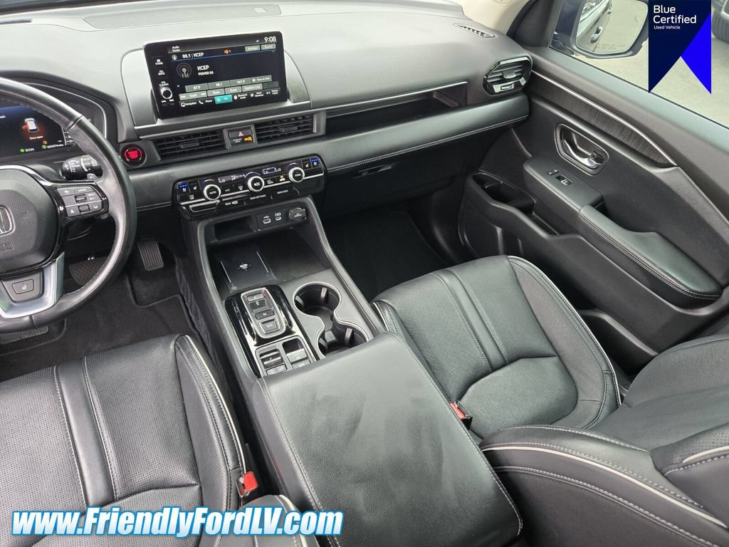 Used 2025 Honda Pilot Elite image 17