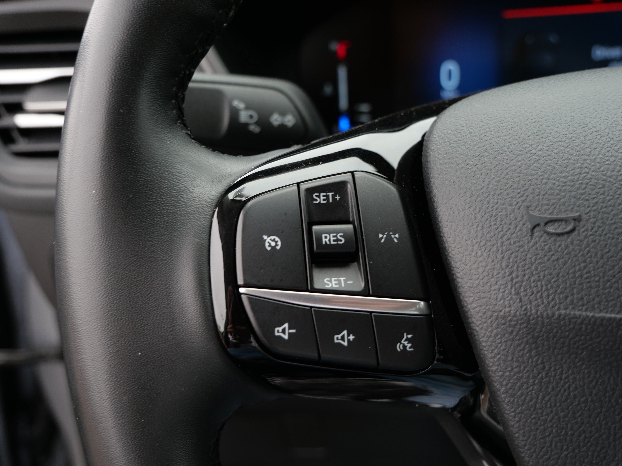 Certified 2024 Ford Escape Active AWD/4WD image 28