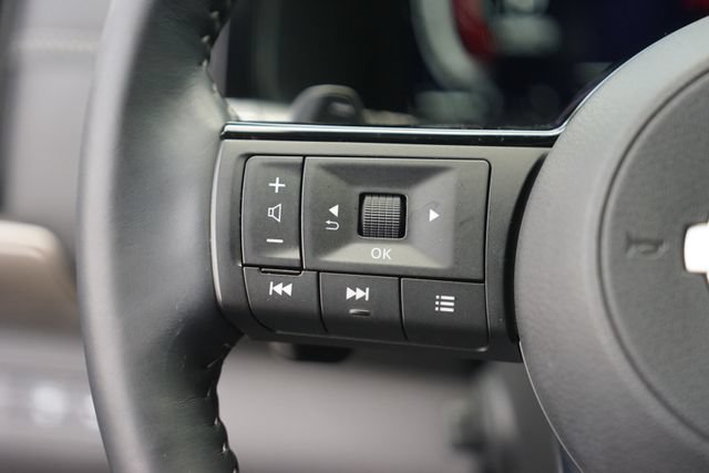 Used 2025 Nissan Pathfinder Platinum w/ Cargo Package FWD image 23