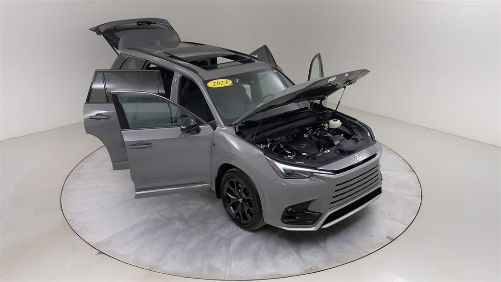 Used 2024 Lexus TX 500h AWD w/ Technology Package image 48