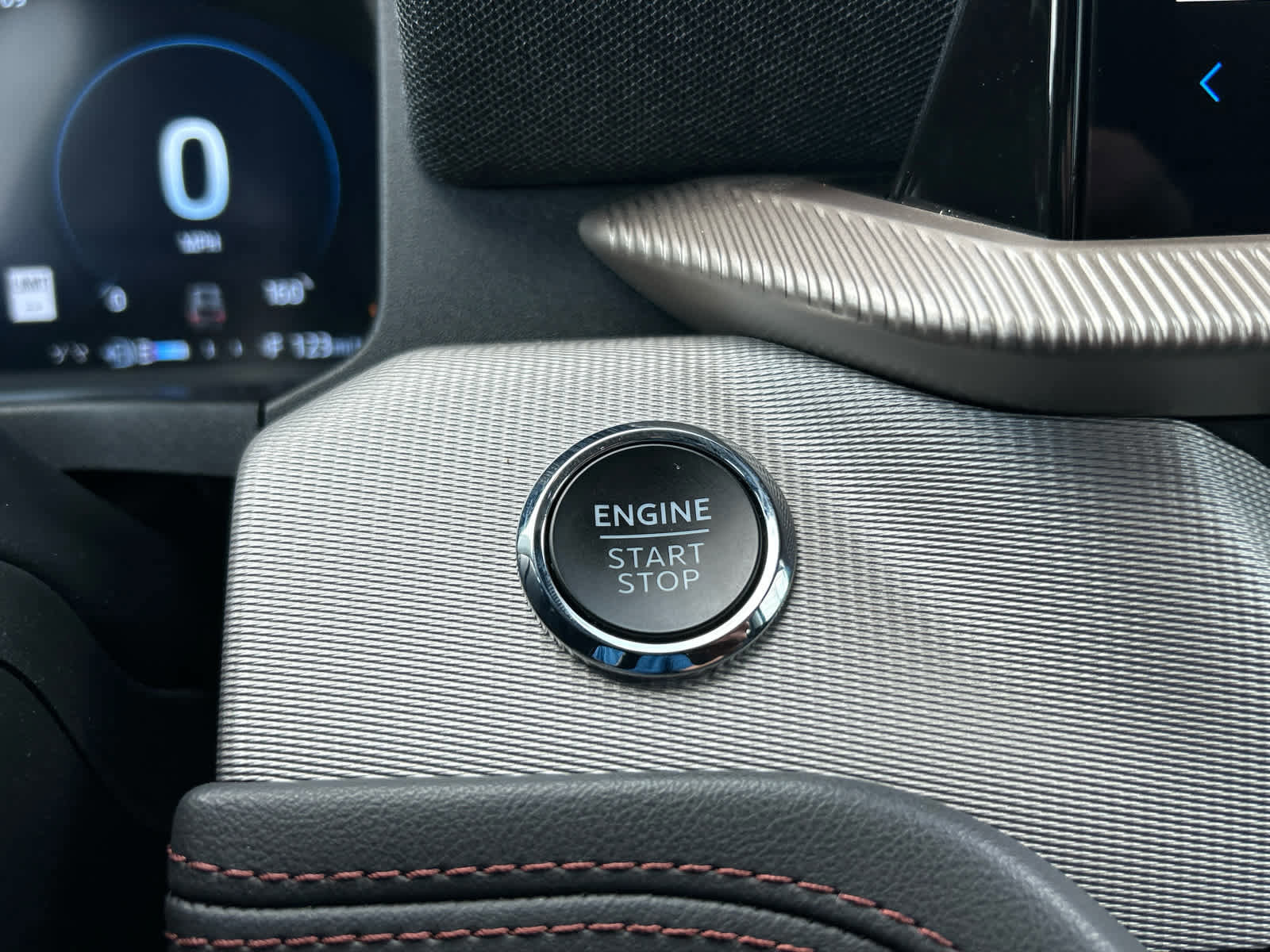 Certified 2025 Ford Explorer Active image 42