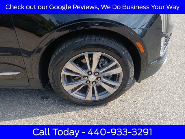 Used 2025 Cadillac XT5 Premium Luxury AWD/4WD image 12